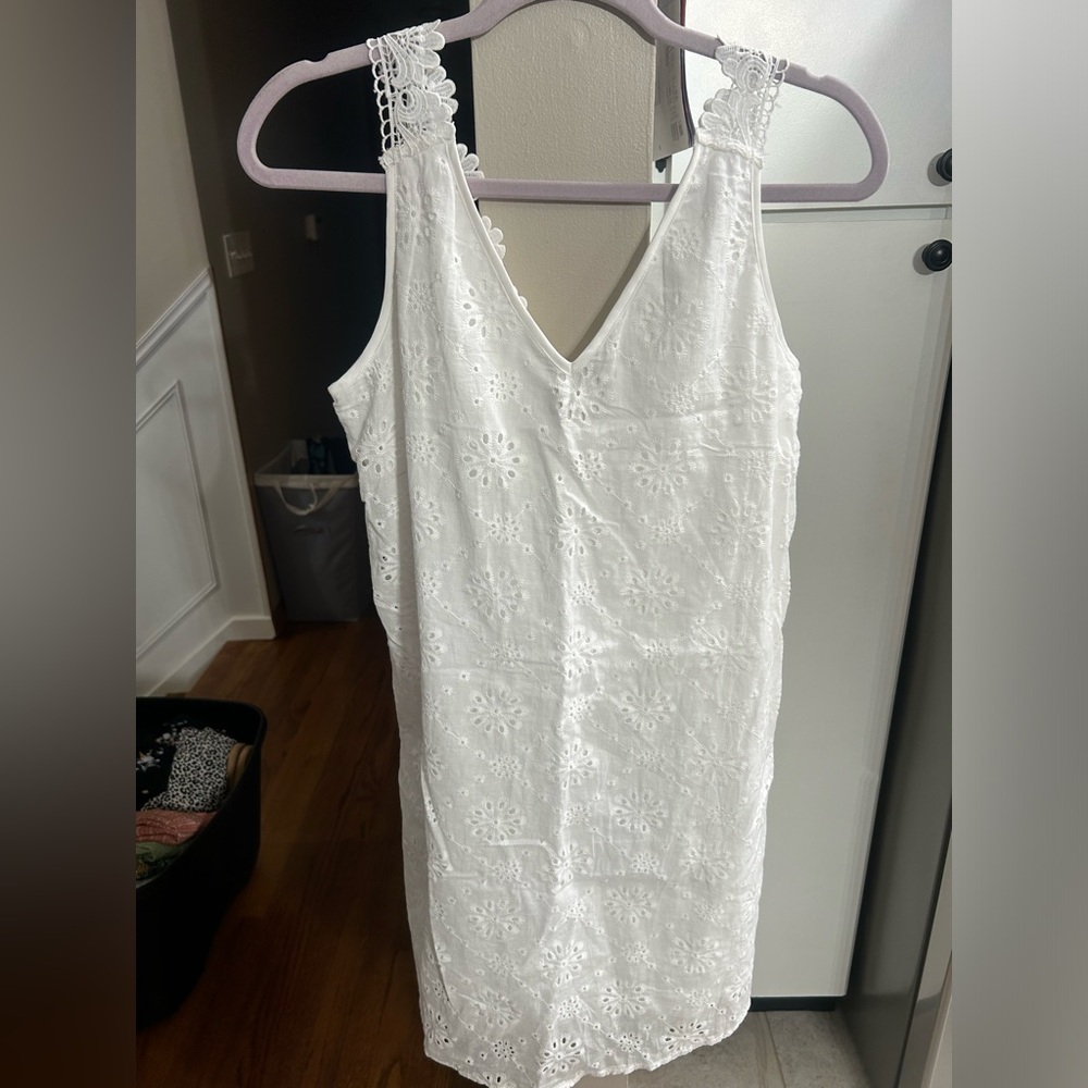 White V neck sun dress. Size L. SHEIN. Never worn. Smoke free home